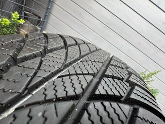 225/60 R18 - 10