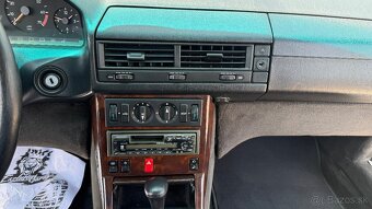 Mercedes-Benz SL 300 - 10