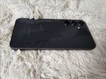 Samsung galaxy S23 FE - 10