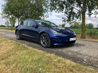 Predám Tesla Model 3 Deep Blue Long Range 75 kWh odpočet DPH - 10