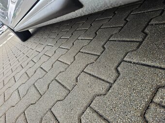 Volkswagen Touran 1,6 TDI - 10