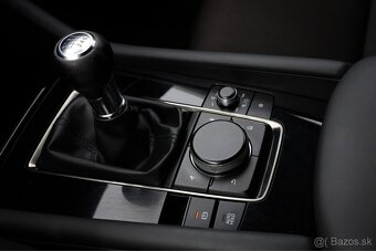 Mazda 3 2.0 BENZÍN SEDAN - 10