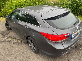 Hyundai i40 - 10