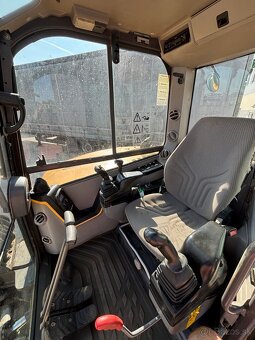 Volvo ECR 58D bager - 10