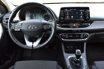 Hyundai i30 CW Kombi 1.5 T-GDI BENZÍN Family SR 2022 DPH - 10