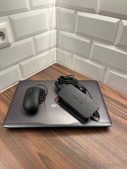 ASUS ROG G552VW, i7 6700HQ, 16Gb Ram, Gtx 960M, 256Gb SSD - 10