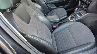 Škoda Octavia Combi 2.0 TDI Elegance/Style DSG - 10