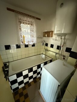 Dom/chata s vyhladom na jazero - Môťová Zvolen - 10