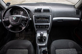 Škoda Octavia Combi 2.0 TDI Elegance, Po servise, nelakované - 10