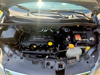 Opel Corsa 1.2 16V 63kw 2014 EcoTec Benzín Garážované - 10