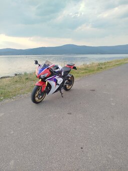 Predám Honda CBR1000RR SC59 2011 - 10