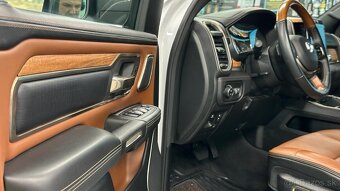 Dodge Ram 1500 5,7 HEMI - 10