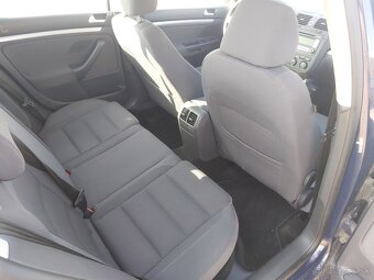 Volkswagen Golf 1.6 FSI Comfortline - 10