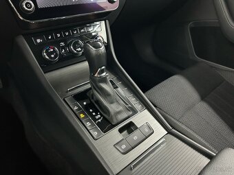 Superb Combi 1,4 TSI PHEV Style Matrix Hybrid 160kW Odpočet - 10