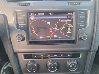 VW GOLF VII 1,6 TDI 81KW ROK 2016 - 10