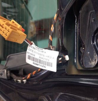 dvere kufra Passat B8 - LH5X - 10