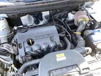 Hyundai i30 2011 1.4 benzín manual - 10