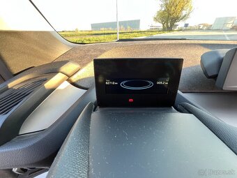 Elektrická BMW i3 - 10