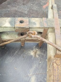 Predna os z konskeho voza - 10