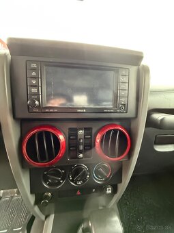 Jeep Wrangler Sahara 3.8 V6 4x4 - 10