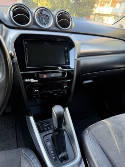 Suzuki Vitara 1,6 VVTi Elegance LY 08/2015 - 10