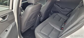 Hyundai IONIQ Plug In Hybrid - 10