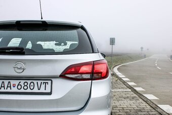 Opel Astra Sport Tourer 1.2 Turbo - 10