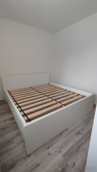 Manželská postel - 10