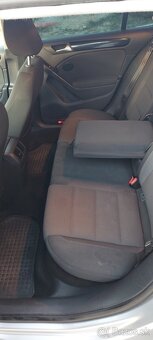 Volkswagen Golf 2.0 TDi - 10