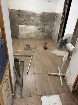 Hodinovy manzel ,prerabky,rekonstrukcie bytov,obklady dlazby - 10