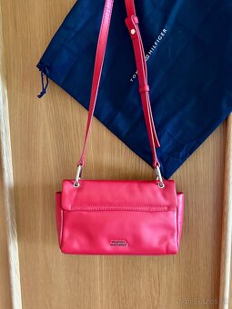 KOŽENÁ CROSSBODY KABELKA zn.TOMMY HILFIGER - 10