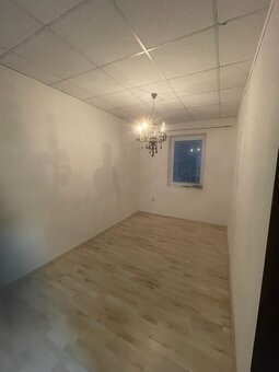 Dlhodobý prenájom apartmánu v centre mesta Zvolen - 10