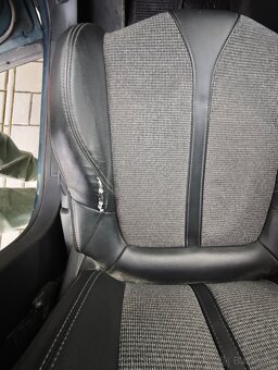 Predám Peugeot 5008 1.6 THP 133 kW Allure – automat - 10