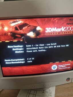 retro počítač amd athlon - 10