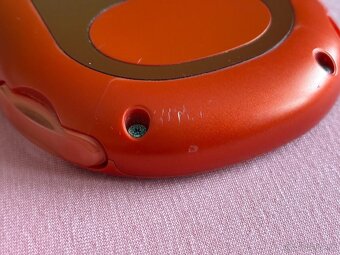 PS Vita 2000 metallic red - červená - 10