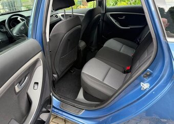 Hyundai i30 1,6CRDi Top stav výhřev volant nafta manuál - 10