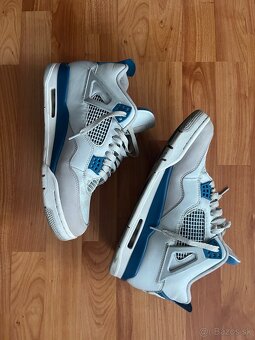 Jordan 4 military blue 45 - 10