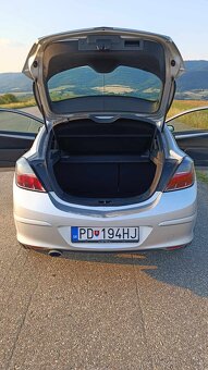 Opel Astra GTC 1.9 - 10
