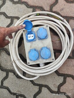 Predám elektricku rozvadzaciu skriňu - 10