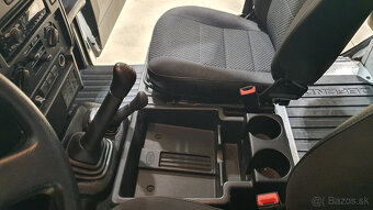 Land Rover Defender 2.2 TDCI, 2012, 76 000 km - 10