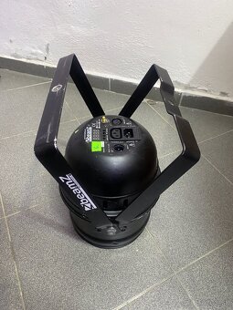 Predám 3 ks led par svetla RGBW - 10