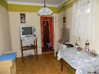 Tehlový 3 izb. dom v obľúbenej vinohradnickej obci Strekov p - 10