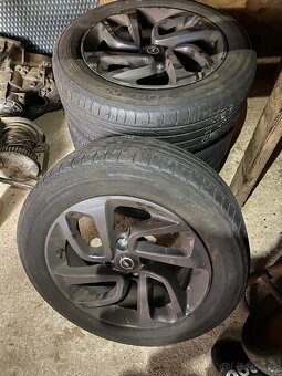 Opel Crossland X - 10