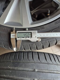 225/45R17 na diskoch Seat - 10