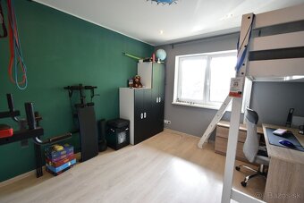 Viničné: na predaj samostatne stojaci dom na pozemku 330m2 - 10