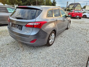Hyundai i30 cw - 10