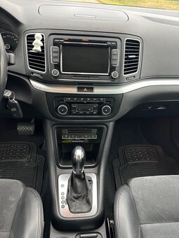 Volkswagen Sharan 2.0 CR 103kW,DSG,alcantara,nový zotrvačník - 10