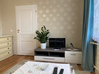 Prenájom samostatnej izby v byte v Lučenci - 10