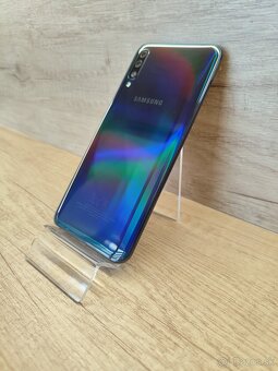 Samsung Galaxy A50 dual SIM - 128GB/4GB RAM - super stav a v - 10