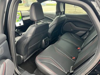 Ford Mustang Mach-E AWD Extended Range 273kW (2022) - 10